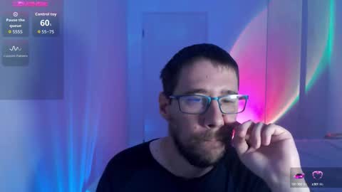 Snapshot of totoclown chatting on 10/10/25, 05:17 Thomas online show from 10/10/25, 05:17