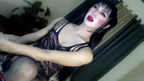 Snapshot of touch_my_body_daddy chatting on 03/08/25, 09:50 touch_my_body_daddy online show from 03/08/25, 09:50