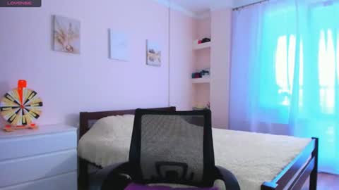 Snapshot of toxic_lina chatting on 06/16/26, 01:58 Ellina online show from 06/16/26, 01:58