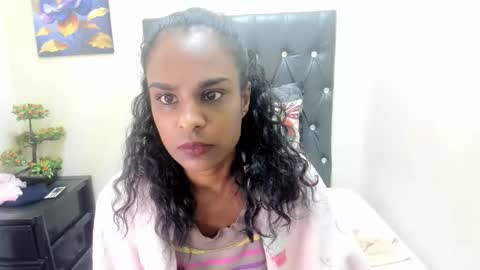 Snapshot of toxicfantasy4u chatting on 09/21/25, 12:23 toxicfantasy4u online show from 09/21/25, 12:23