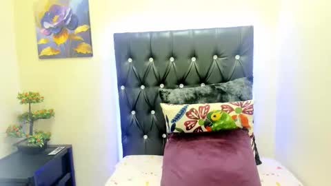 Snapshot of toxicfantasy4u chatting on 09/24/25, 04:32 toxicfantasy4u online show from 09/24/25, 04:32