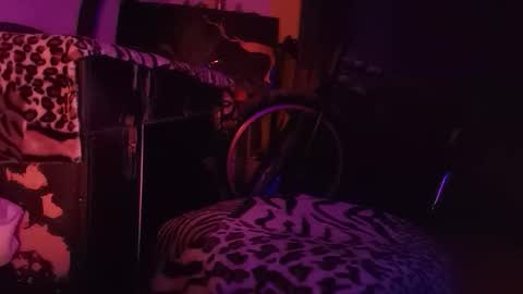 Snapshot of toxicidad_sex chatting on 04/03/26, 11:19 toxicidad_sex online show from 04/03/26, 11:19