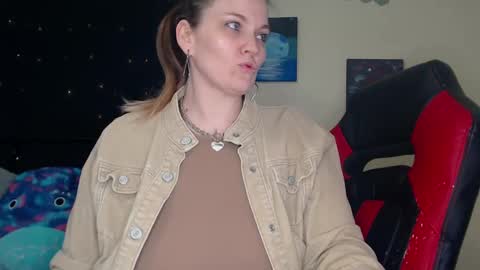 Lilly Miss Mistress Goddess Maam Queen Boss online show from 12/21/24, 08:28