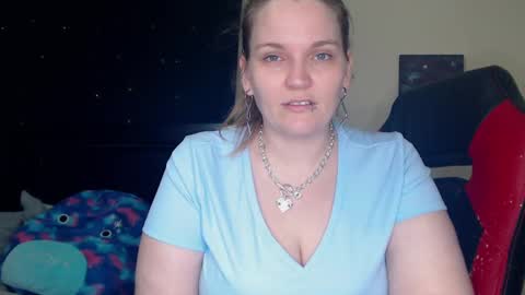 Lilly Miss Mistress Goddess Maam Queen Boss online show from 02/04/25, 10:54