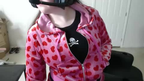 Snapshot of toxikink chatting on 02/07/26, 02:15 toxikink online show from 02/07/26, 02:15