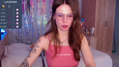 Snapshot of toxkiss chatting on 02/26/25, 12:03 toxkiss online show from 02/26/25, 12:03