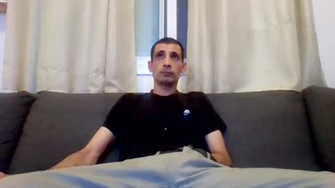 Snapshot of toy_master101 chatting on 07/10/26, 12:15 toy master101 online show from 07/10/26, 12:15