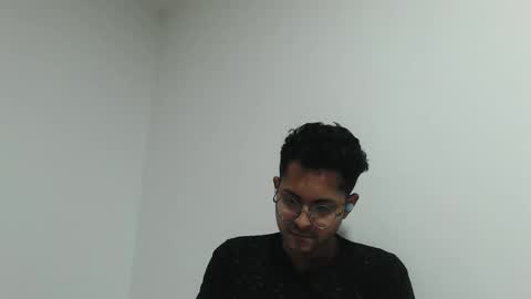 Snapshot of toy_sweet chatting on 02/10/25, 12:30 Xander online show from 02/10/25, 12:30
