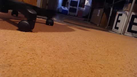 Snapshot of toydoc103 chatting on 12/13/25, 09:09 toydoc103 online show from 12/13/25, 09:09