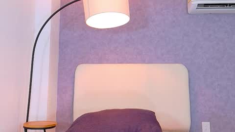 tracielowe_w online show from 11/21/25, 04:00