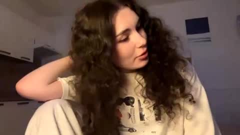 Snapshot of tracithetford chatting on 07/12/26, 06:21 Alex3 online show from 07/12/26, 06:21