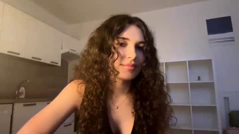 Snapshot of tracithetford chatting on 07/13/26, 06:11 Alex3 online show from 07/13/26, 06:11