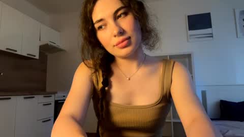 Snapshot of tracithetford chatting on 07/28/26, 04:16 Alex3 online show from 07/28/26, 04:16