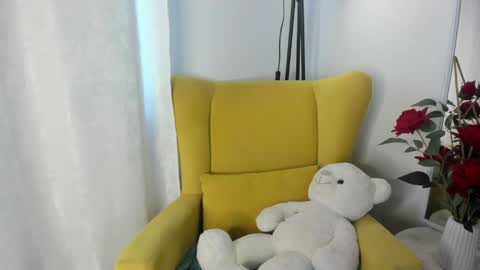 tracy_aww online show from 05/19/26, 09:15