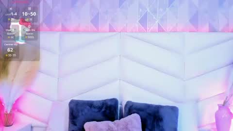 Tracy  online show from 06/24/26, 12:15