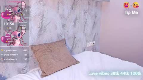 Snapshot of tracy_tay1or chatting on 12/22/24, 02:16 Tracy GMT2 Mon 3 AM - 4 PM Tue 3 AM - 4 PM Wed 3 AM - 4 PM Thur 3 AM - 4 PM Fri 3 AM - 4 PM online show from 12/22/24, 02:16