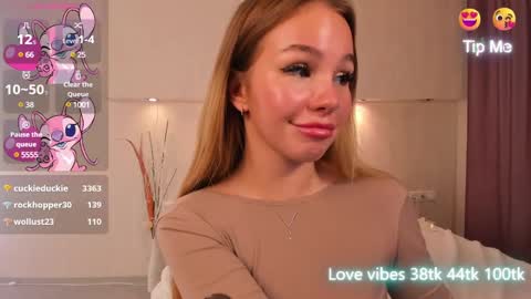 Snapshot of tracy_tay1or chatting on 01/04/25, 02:14 Tracy GMT2 Mon 3 AM - 4 PM Tue 3 AM - 4 PM Wed 3 AM - 4 PM Thur 3 AM - 4 PM Fri 3 AM - 4 PM online show from 01/04/25, 02:14