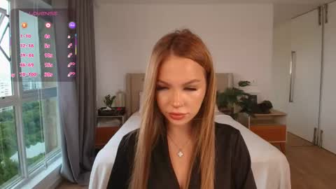 Snapshot of tracy_tay1or chatting on 04/10/26, 11:04 Tracy GMT2 Mon 3 AM - 4 PM Tue 3 AM - 4 PM Wed 3 AM - 4 PM Thur 3 AM - 4 PM Fri 3 AM - 4 PM online show from 04/10/26, 11:04