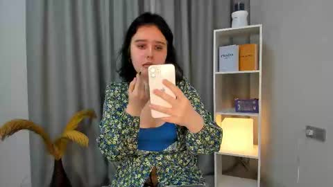 Snapshot of tracylilith chatting on 12/14/25, 01:49 Call me Tracy online show from 12/14/25, 01:49