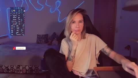 Hey my name is Kiri Kiri online show from 11/24/25, 10:59