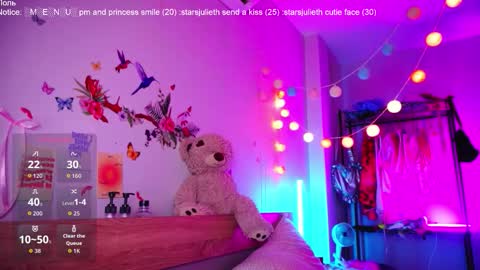 Snapshot of trans_ballerina chatting on 09/29/25, 01:38 trans ballerina online show from 09/29/25, 01:38