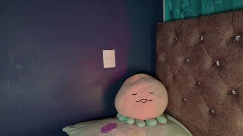 Snapshot of transgirlcol chatting on 01/07/26, 03:53 transgirlcol online show from 01/07/26, 03:53