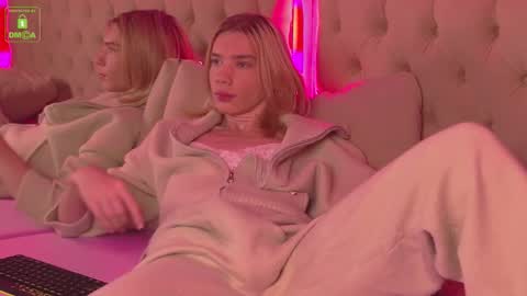 STACY online show from 10/17/25, 04:42