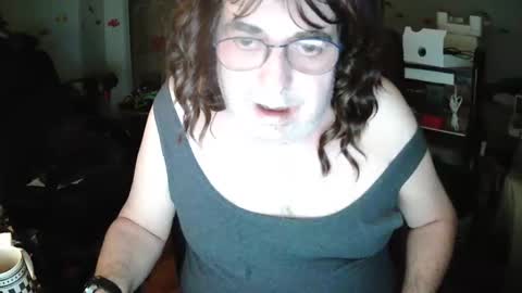 Snapshot of transmtfhello chatting on 01/10/26, 11:31 Peter online show from 01/10/26, 11:31