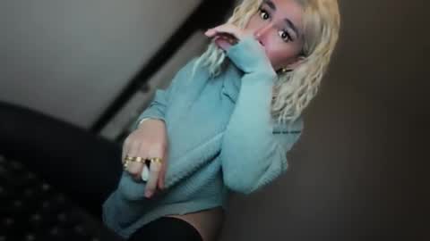 Snapshot of transnextdoor_ chatting on 11/24/25, 05:45 ALMIGHTY GODDESS VALENTINA online show from 11/24/25, 05:45