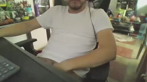 Snapshot of traveler_92 chatting on 12/19/25, 08:16 traveler_92 online show from 12/19/25, 08:16