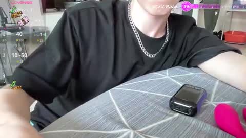 Snapshot of travis_gracile chatting on 07/09/26, 09:02 Travis online show from 07/09/26, 09:02