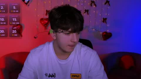 Travis online show from 04/25/26, 08:50