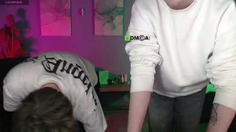 Travis online show from 04/29/26, 05:30