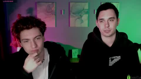 Travis online show from 04/30/26, 08:42