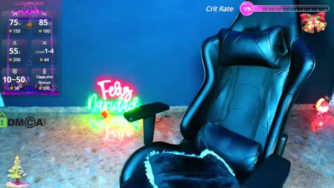 Snapshot of travisdiamonds chatting on 12/25/24, 11:53 TRAVIS. online show from 12/25/24, 11:53