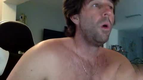 TravisKenn online show from 11/13/25, 09:03