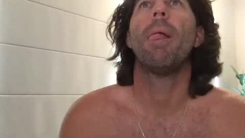 TravisKenn online show from 06/01/26, 06:42