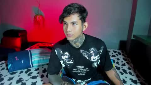 TRAV - INDEPENDENT MODEL online show from 10/06/25, 05:21