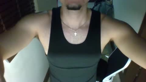 Snapshot of trayyay chatting on 03/11/26, 07:36 trayyay online show from 03/11/26, 07:36