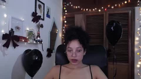 Emily online show from 02/11/25, 06:11