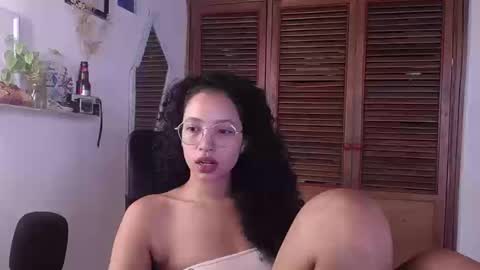 Emily online show from 09/09/25, 01:43