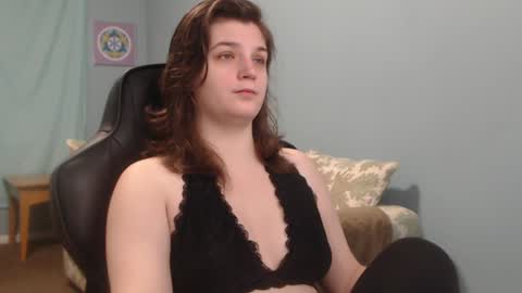 TreeJeanne online show from 12/24/24, 01:50