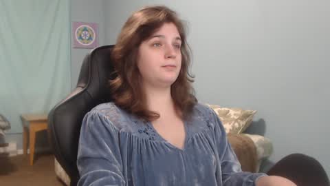 TreeJeanne online show from 12/31/24, 07:29