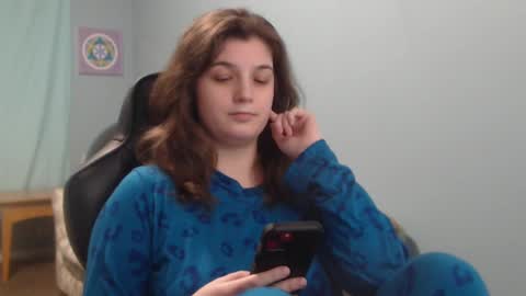 TreeJeanne online show from 03/11/25, 02:43