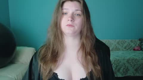 TreeJeanne online show from 06/23/26, 07:45