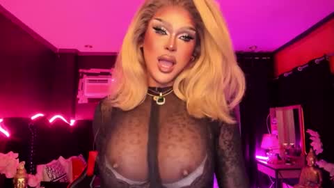 Jade online show from 10/14/25, 01:28