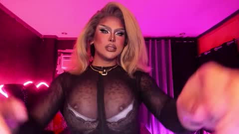 Jade online show from 11/07/25, 02:33