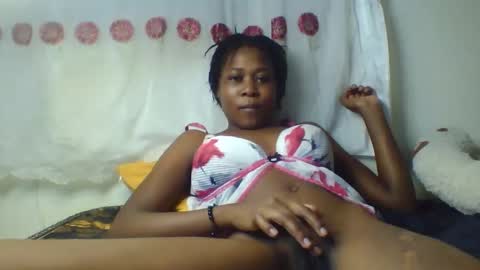 Snapshot of tresyamber chatting on 05/13/26, 07:06 tresyamber online show from 05/13/26, 07:06