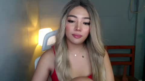 trexie_fucks15 online show from 12/13/25, 09:53