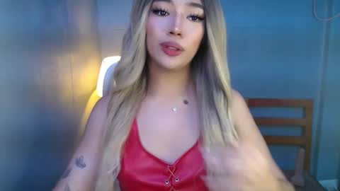 trexie_fucks15 online show from 12/21/25, 03:41